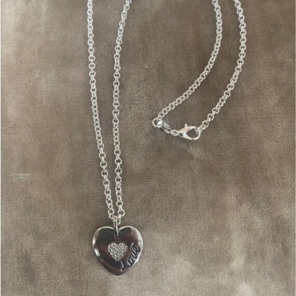NEW! .925 sterling silver heart pendant with a diamond center LOVE neckl… - Picture 6 of 8